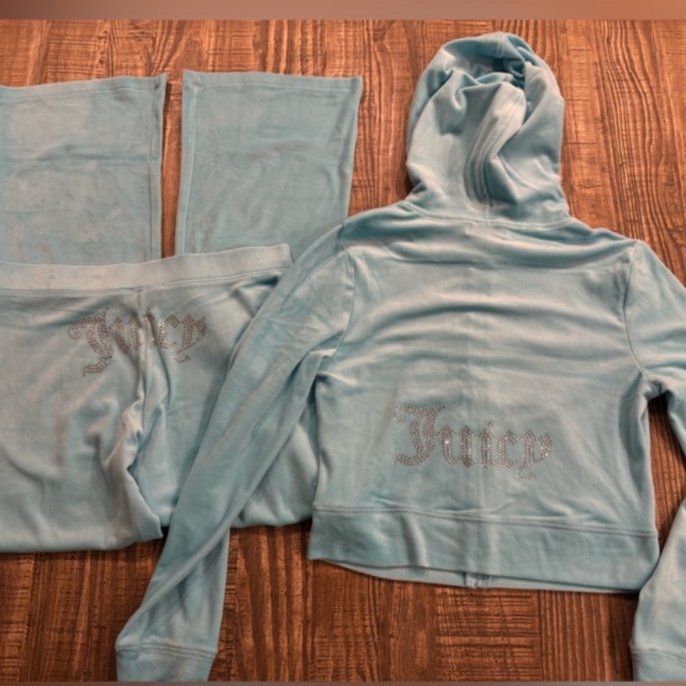 Juicy Couture OG Velour Tracksuit Set ~ Robins Egg/ Crystal Spring Blue EUC